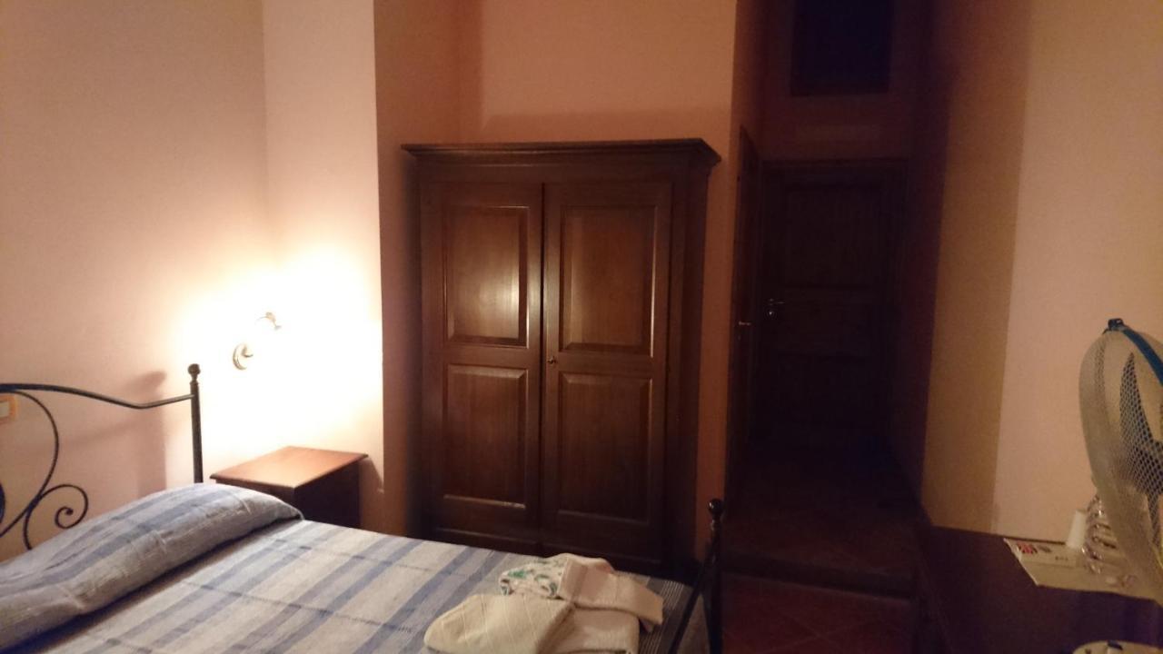 B&B Mony E Nico Riola Sardo Exterior photo